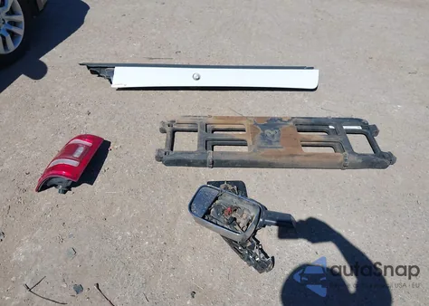 2021 Ram 2500 Limited 4X4 6'4 Box from USA, damaged, VIN 3C6UR5TL4MG573051